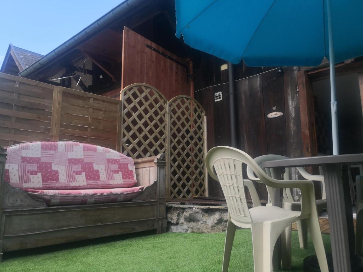 L'Oree Des Bornes-Appartement Avec Piscine Évires Buitenkant foto